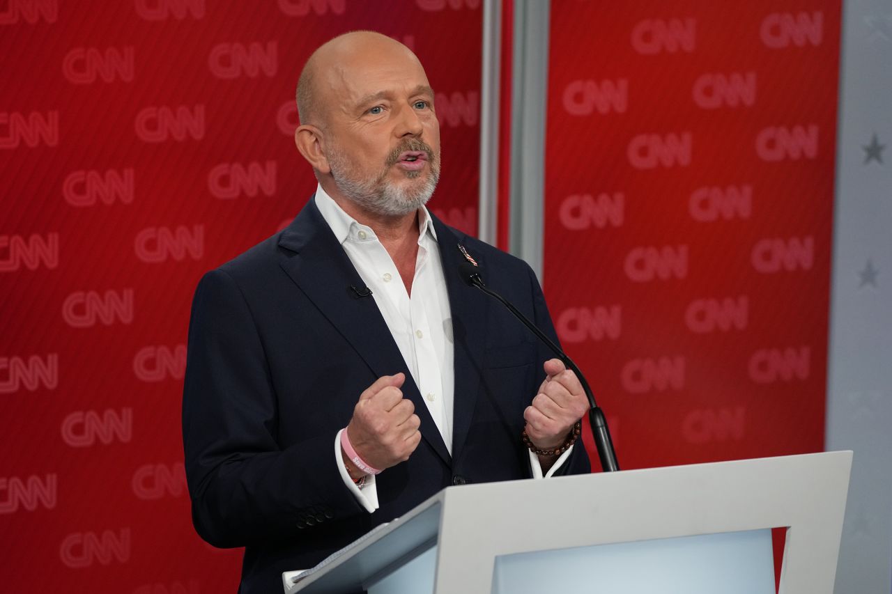 California gubernatorial candidate Steve Hilton during CNN’s California Gubernatorial Debate on Wednesday, in CNN’s studio in Burbank, California.
