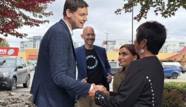 Eby announces B.C. grocery ‘price guard’ during Kelowna visit