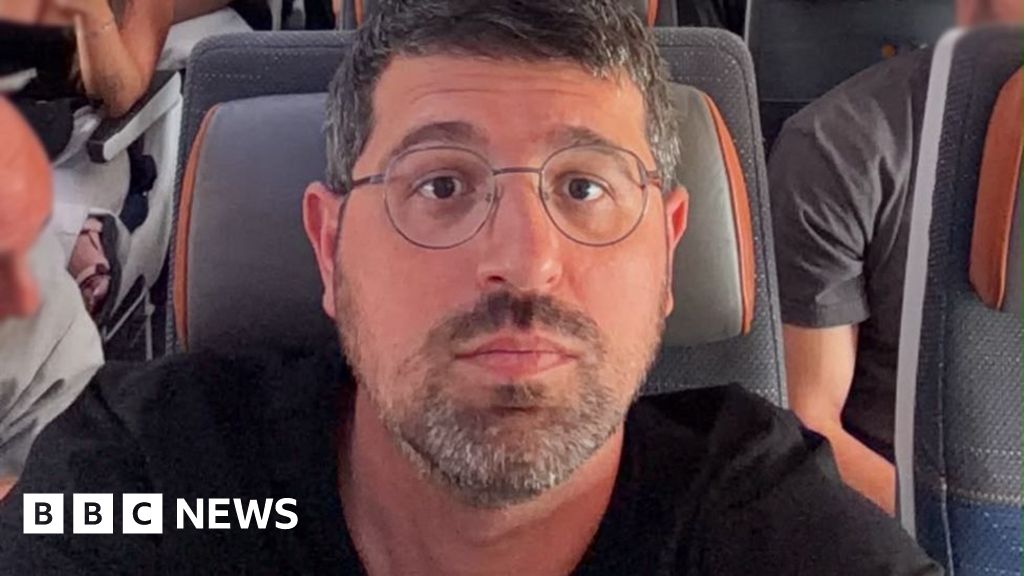 Flydubai passenger describes hugging his children as plane nosedived during attack - bbc.com