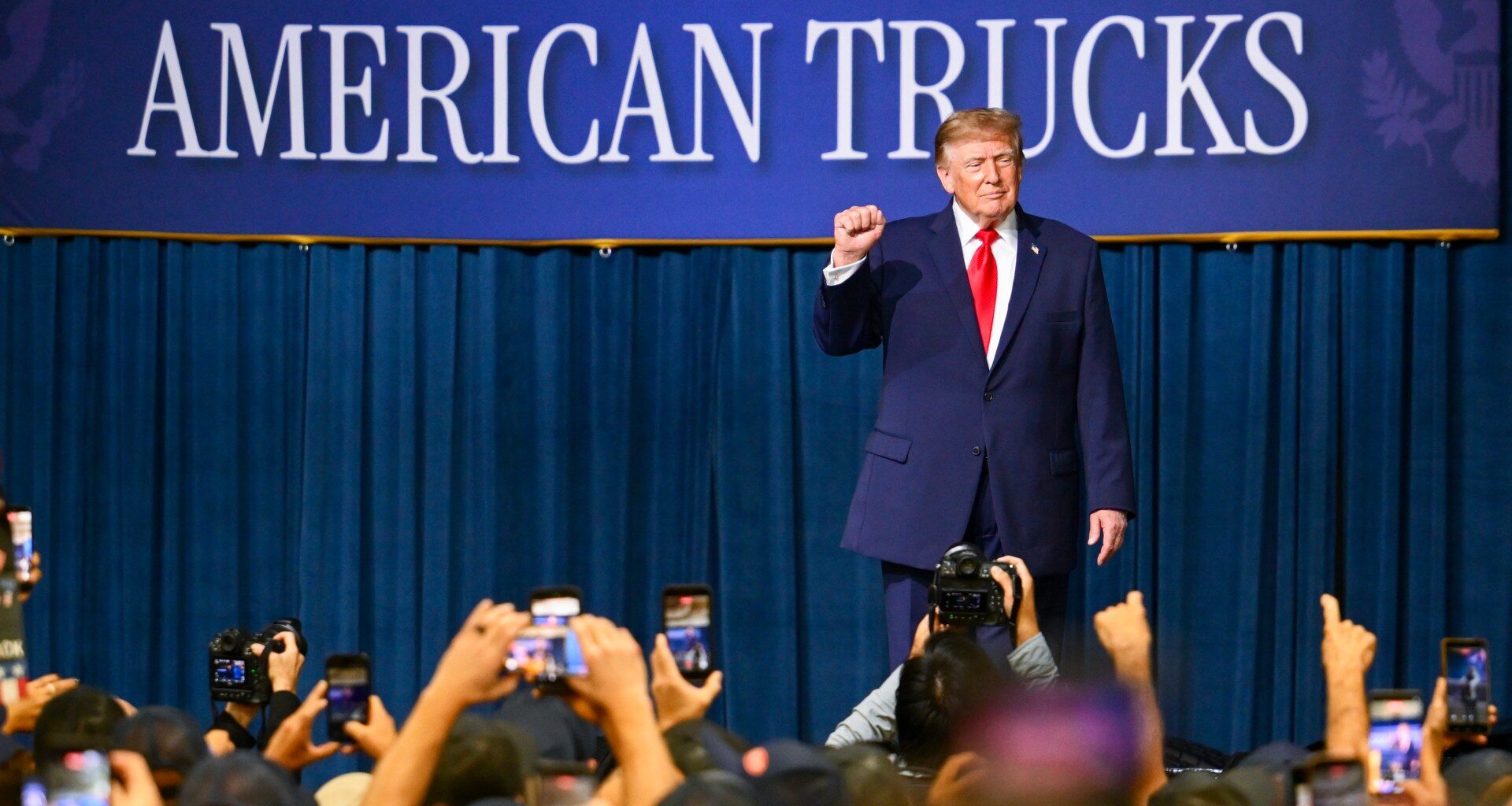 G7 announces oil reserve release, as Trump hails Europe diesel deal | Donald Trump News
