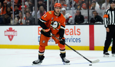 Ducks' Cutter Gauthier, Ryan Poehling exit vs. Flames with injuries