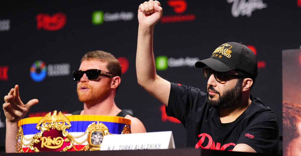 Canelo still fighting in Saudi Arabia despite bombings: ‘He fears nothing’