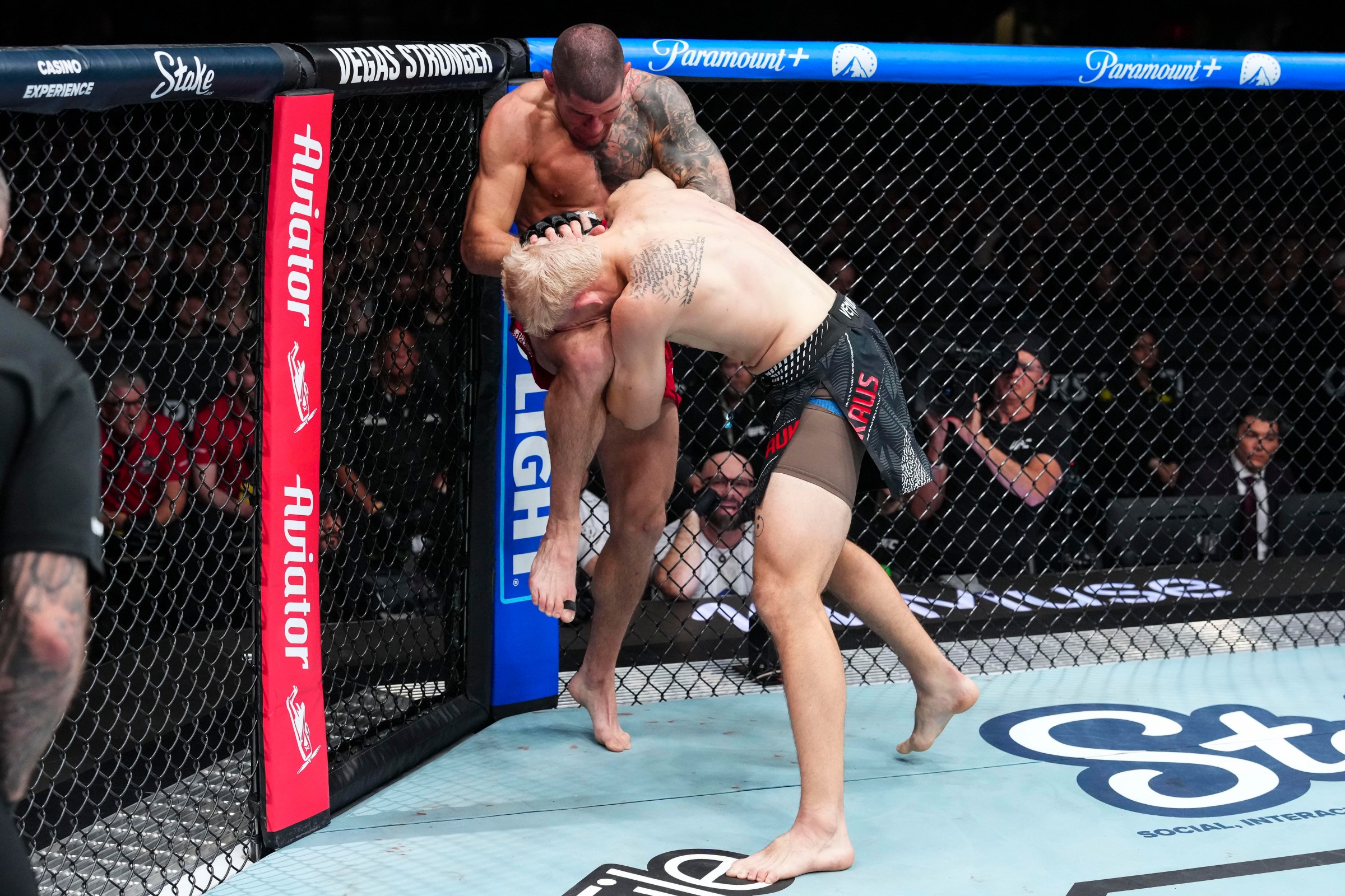 oEDMONTON, ALBERTA - OCTOBER 17: Marc-Andre Barriault of Canada throws a knee against Kyle Daukaus in their middleweight fight during UFC Fight Night event at Rogers Centre on October 17, 2026 in Edmonton, Alberta, Canada. (Photo by Ed Mulholland/Zuffa LLC)