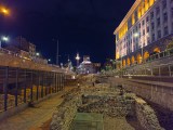 Low-light comparison, main camera (1x), Night mode: Galaxy S26 Ultra - 23mm, f/1.4, ISO 500, 1/17s (4000x3000px) - iPhone 18 Pro Max vs. Galaxy S26 Ultra