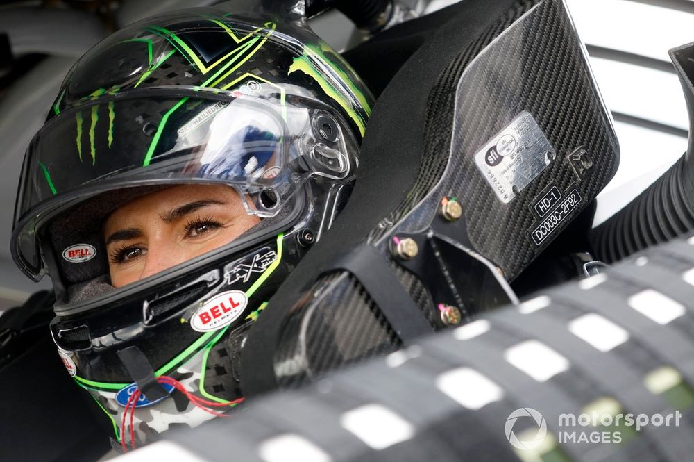 Hailie Deegan, AM Racing, AirBox Ford Mustang