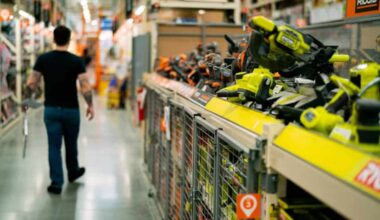rona brampton hardware closing