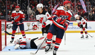 Capitals score four straight goals, pull away from Devils
