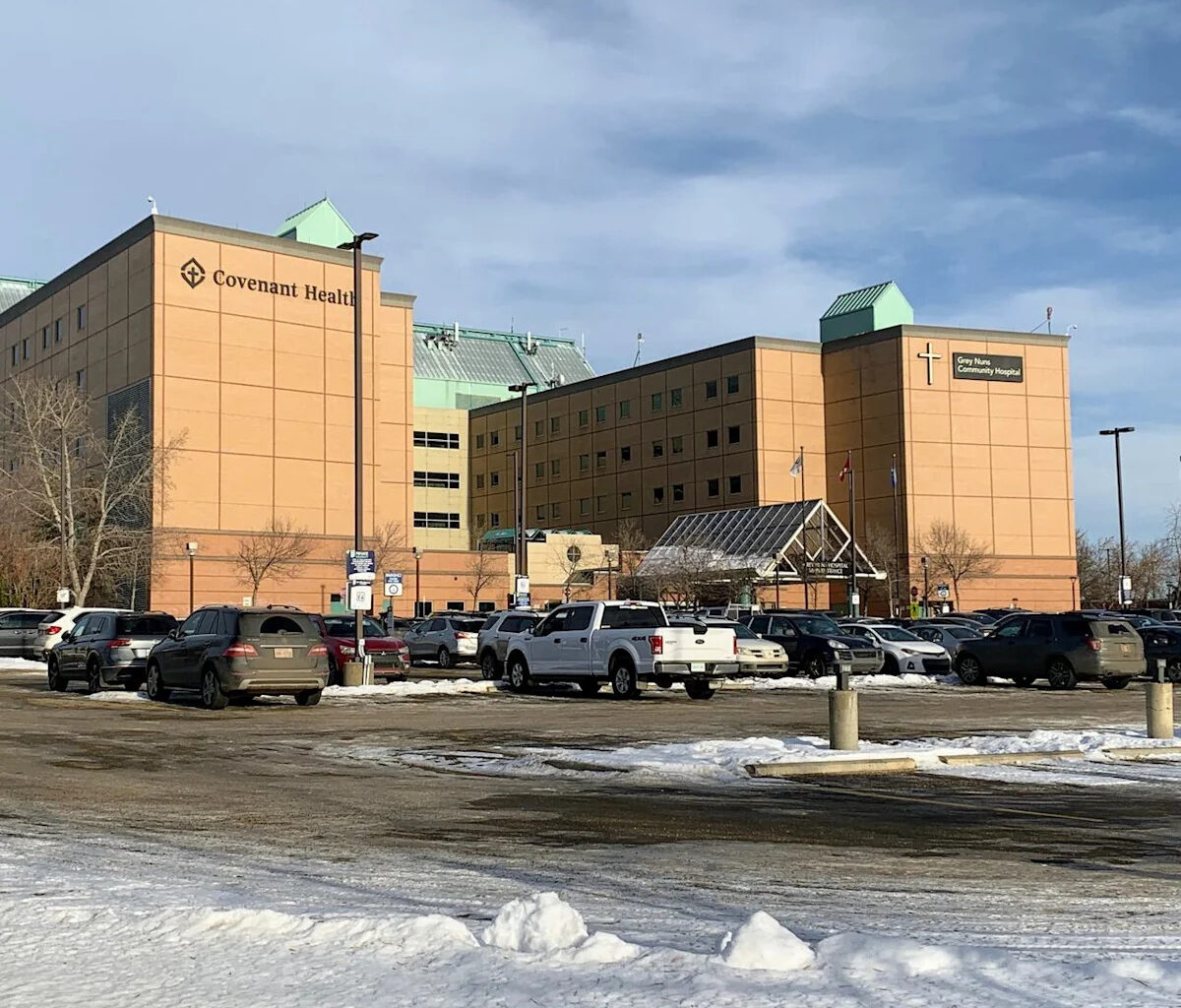 Nurse describes crowded, chaotic hospital ER at fatality inquiry for Edmonton man