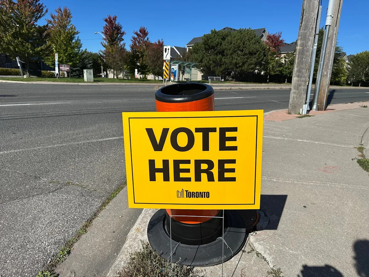 Advance voting in Toronto's municipal election ends Sunday at 7 p.m.