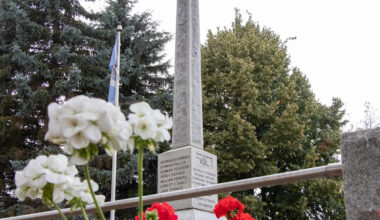 Edmonton's 1920 Beverly cenotaph vandalized ahead of Nov. 11 memorial