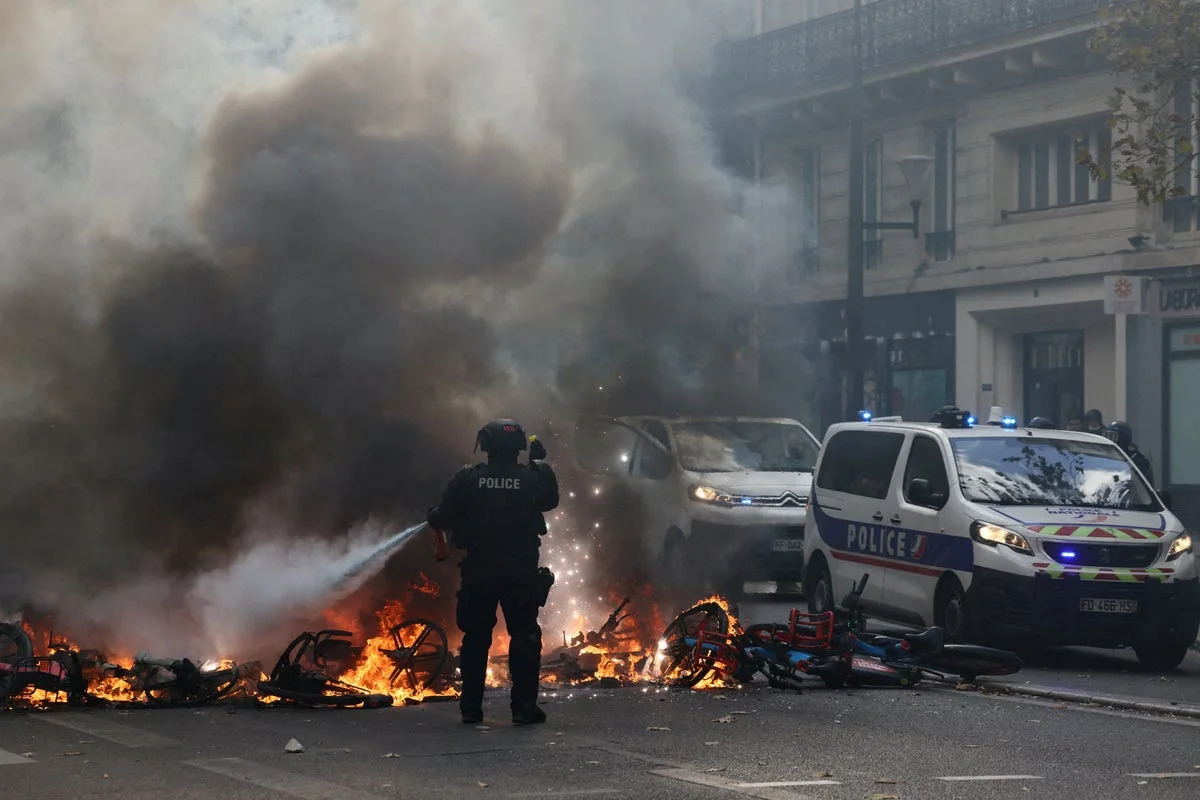 NFL stars brush off security concerns for Paris game after France protests