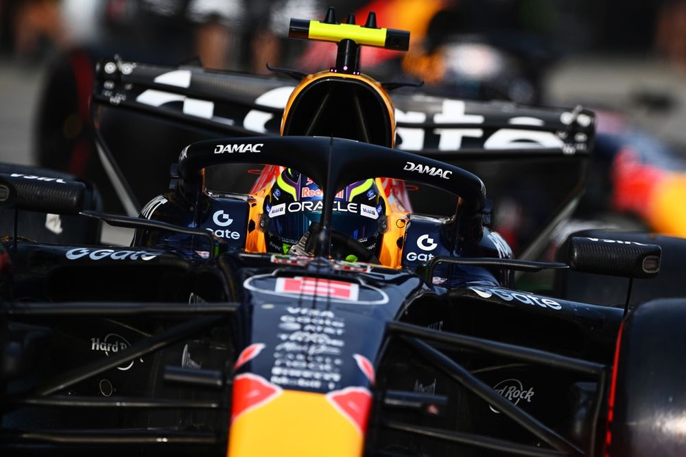 How could the FIA's future F1 engine plans affect the current manufacturer landscape?