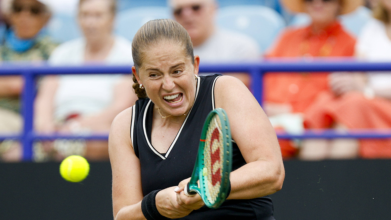 Ostapenko Beats Fernandez to Reach Wuhan Quarter-Finals