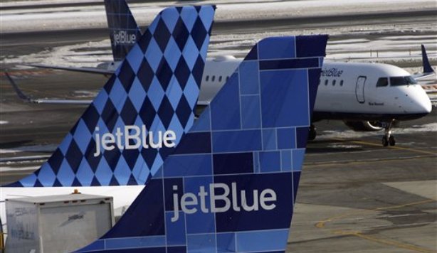 JetBlue aircraft tails with the jetBlue logo