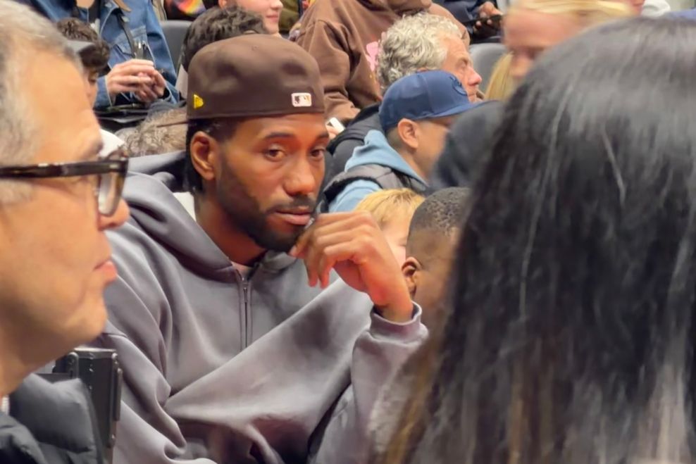 kawhi leonard raptors vancouver