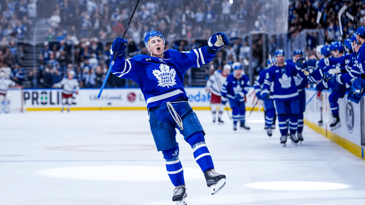 Stecher scores in final minute, Maple Leafs edge Rangers for third win in row