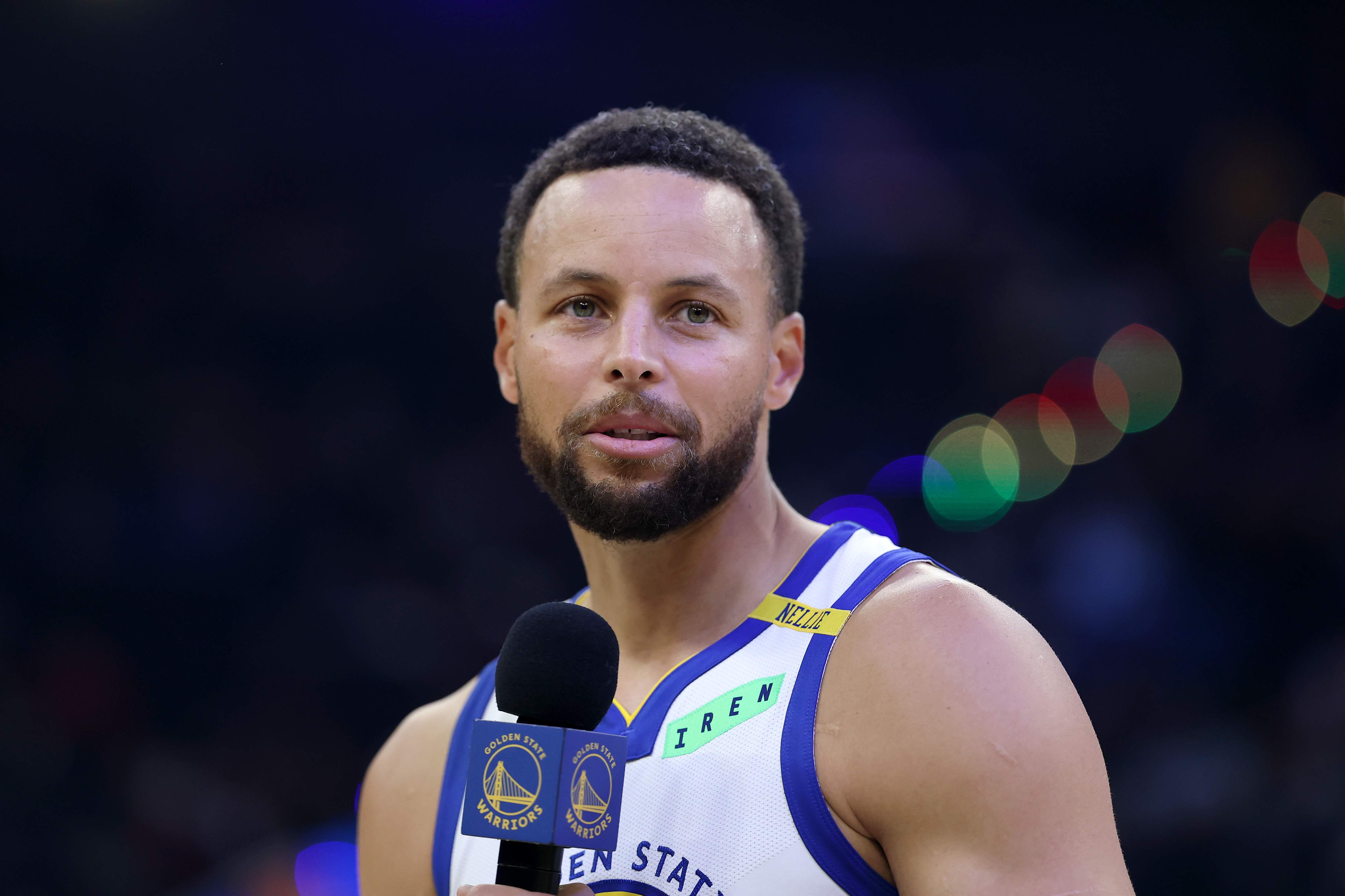 Los Angeles Lakers v Golden State Warriors