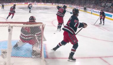 COL@WPG: Skinner with a great save against Martin Necas