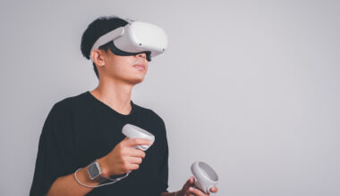 Excitement from a virtual reality game spills over into men's romantic judgments, study finds