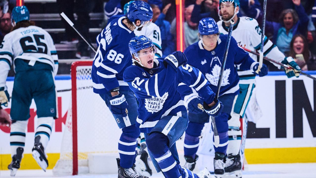 McKenna scores game-winner to lift Leafs over Sharks, snap three-game skid