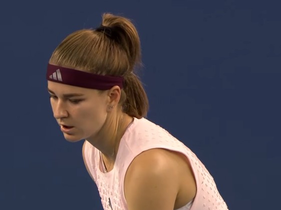 Muchova Edges Osaka in a Thriller in Beijing