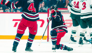 Top line leads Jets past Wild