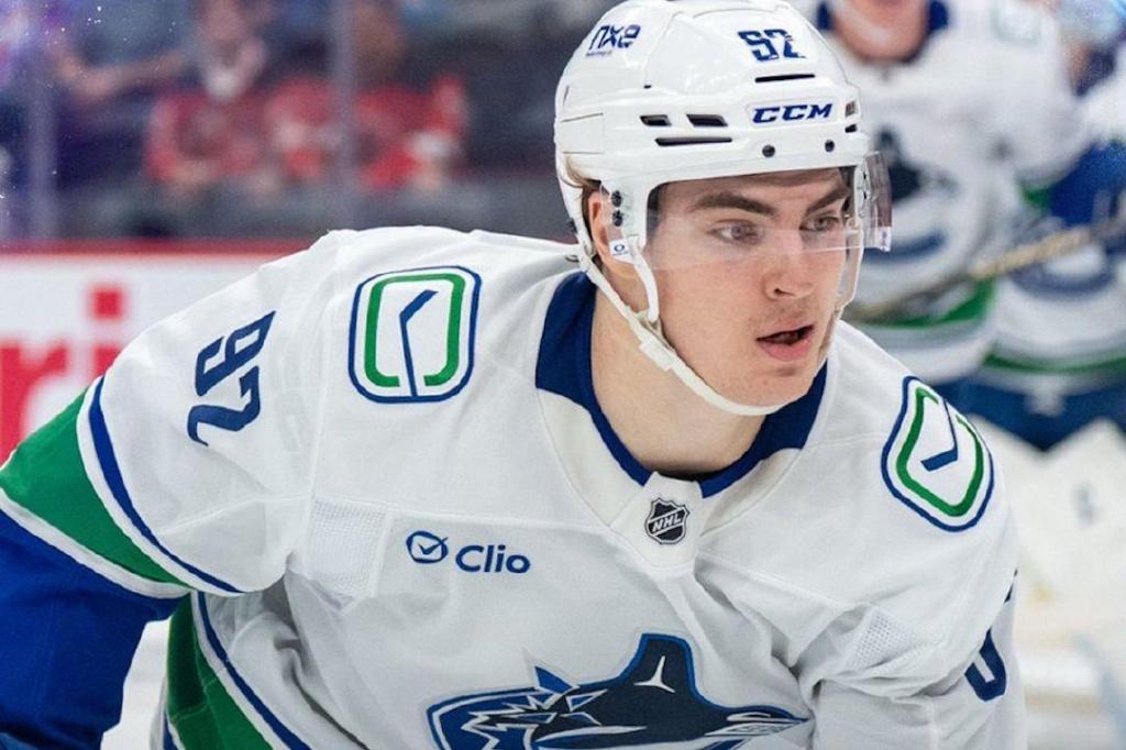 Hischier nets 2 as Devils dump visiting Vancouver Canucks 4-1