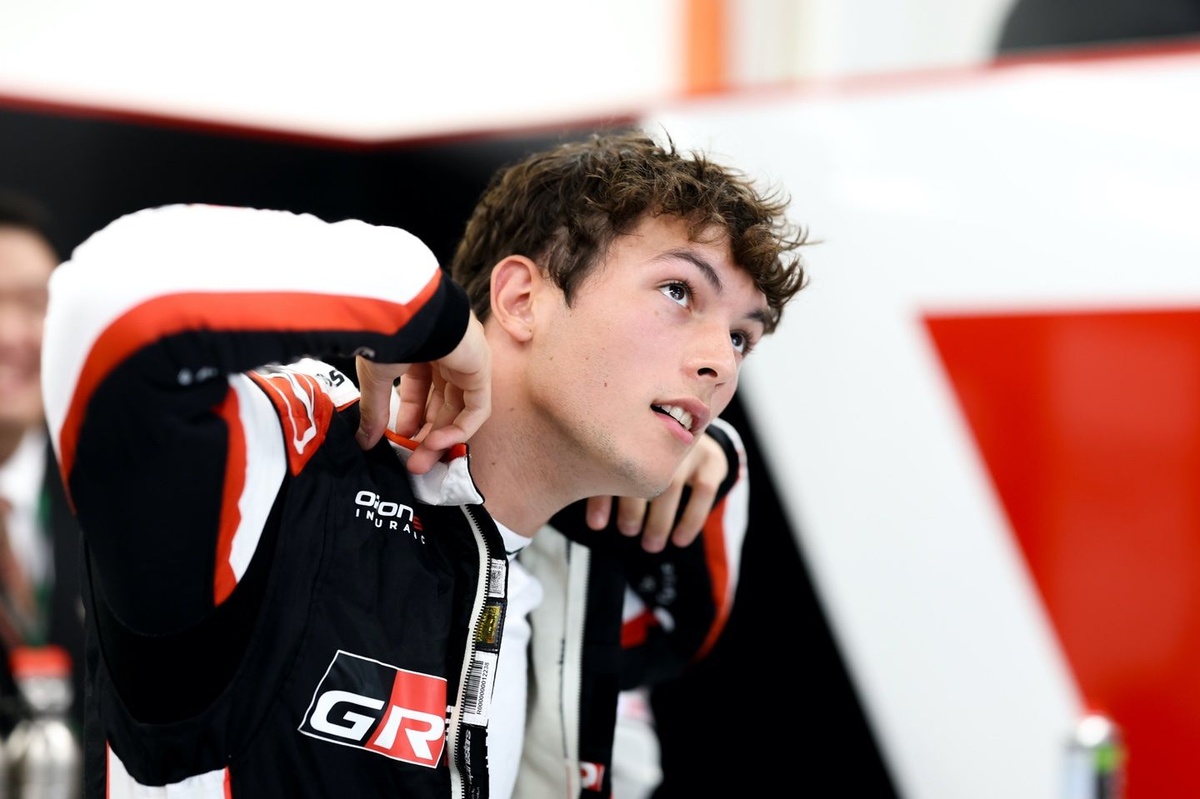 Why it's now Bearman versus Camara for the next Ferrari vacancy