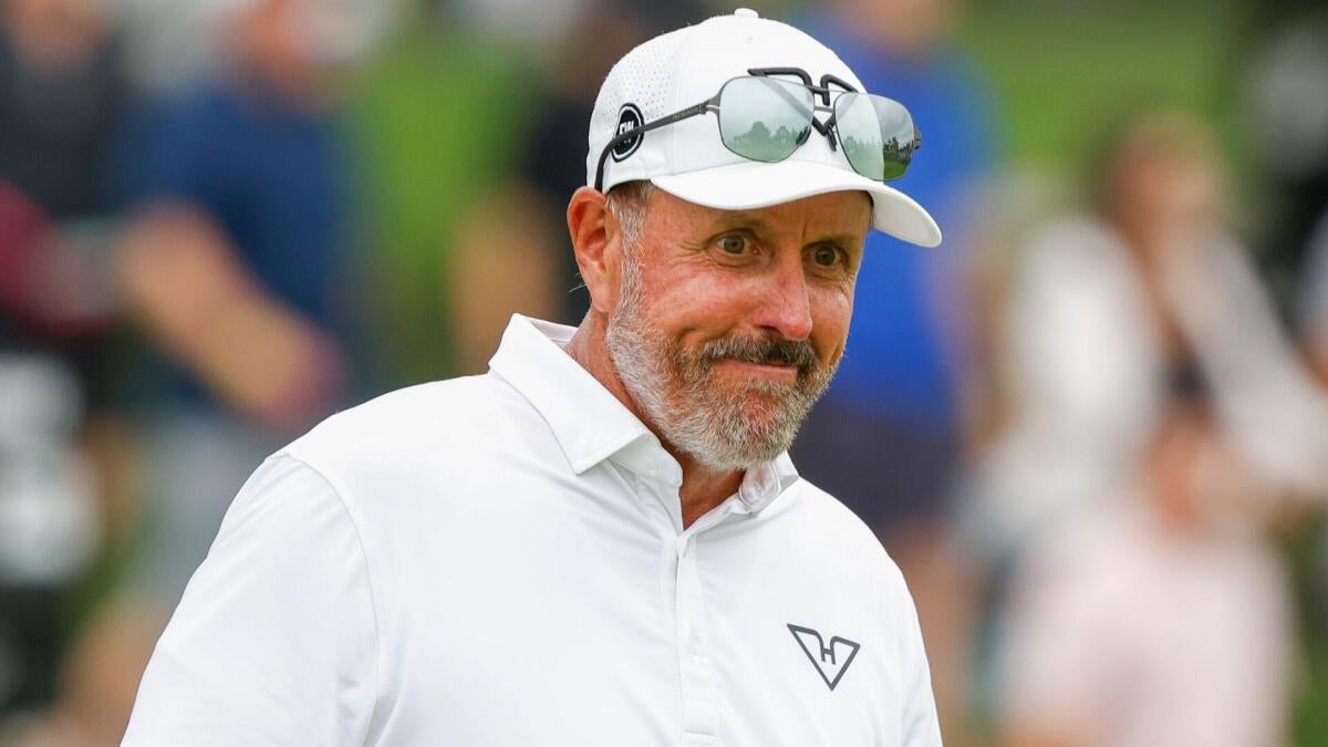 Phil Mickelson checked in to treatment facility for family trauma and addiction