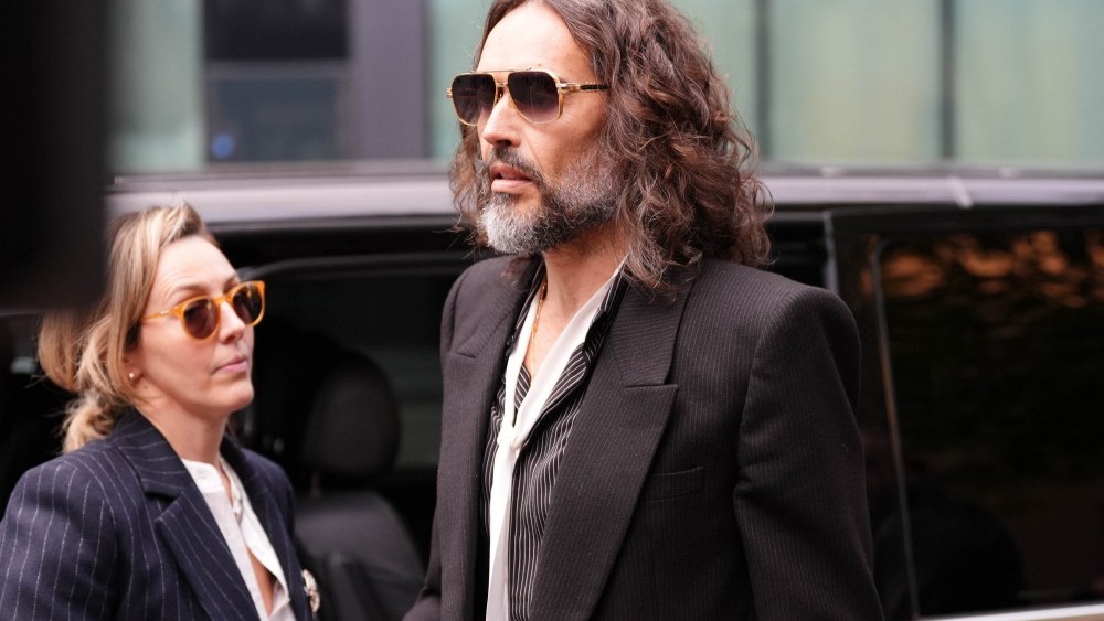 Russell Brand Rape Trial: He Was 'Ruthless and Calculated,' Prosecution Says