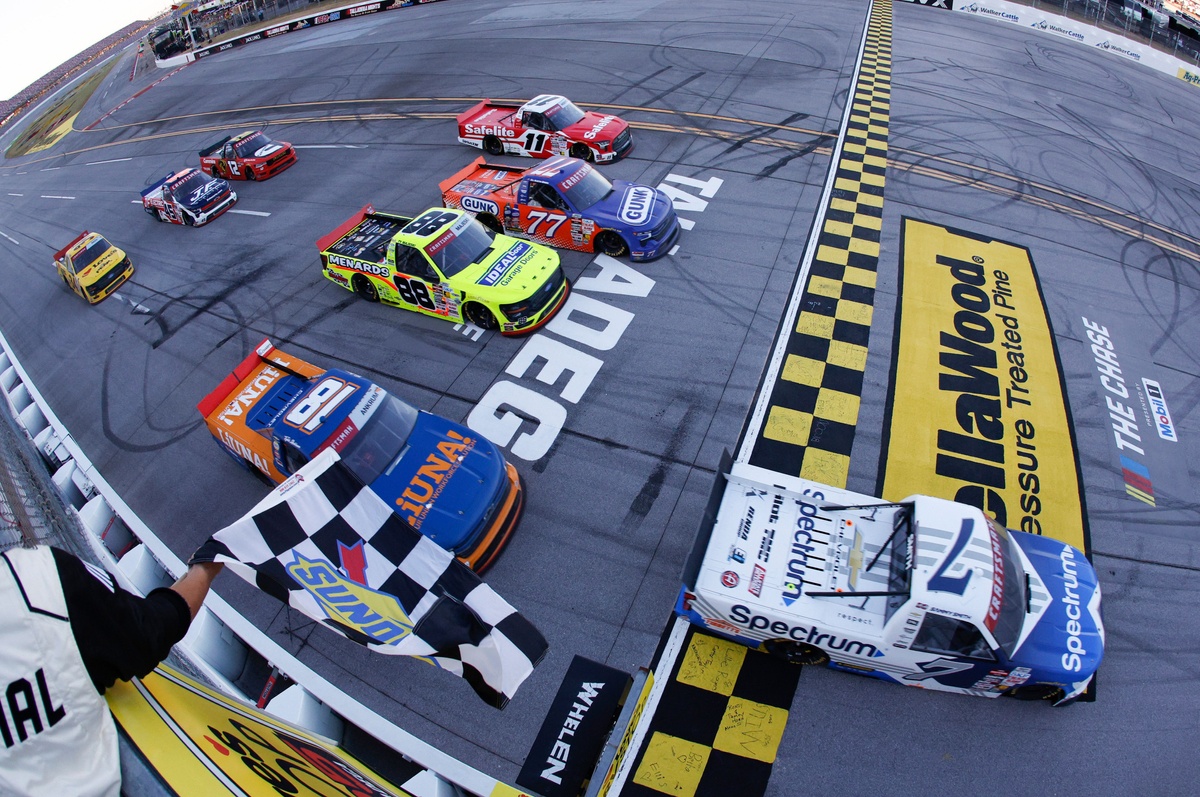 Sammy Smith earns first NASCAR Truck win in wild Talladega finish