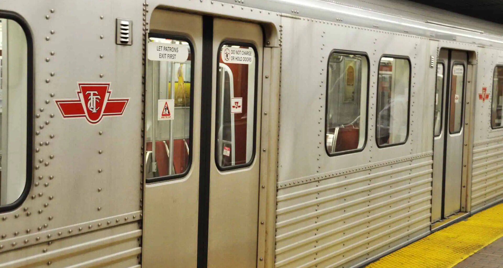 ttc subway mississauga toronto