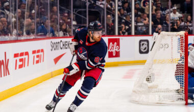Connor scores winner in victory over Avs