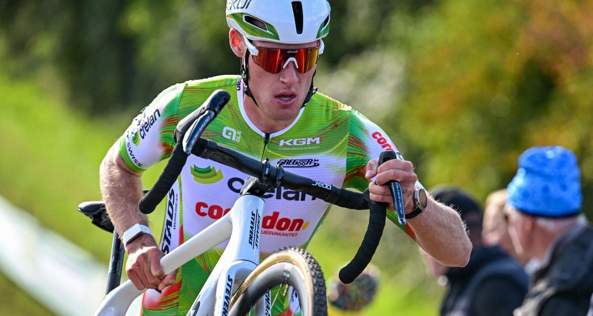 HG Cross Heerderstrand: Joran Wyseure outpowers Joris Nieuwenhuis to claim first win of the season
