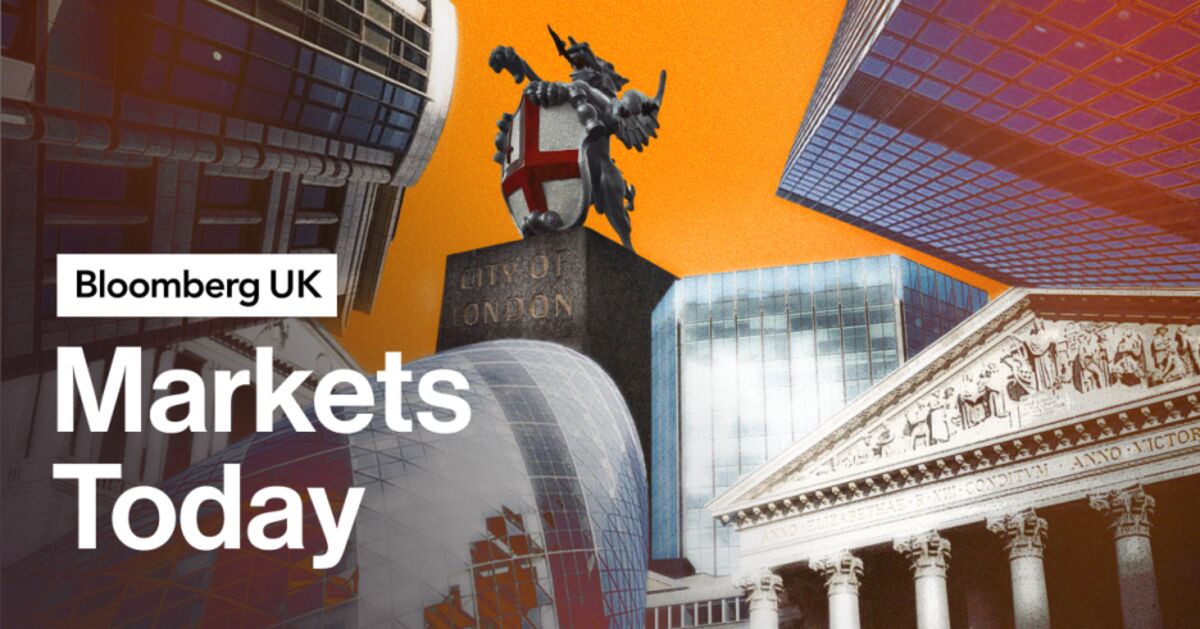 FTSE 100 Live: Pound and Gilts Slide as UK's Budget Deficit Balloons