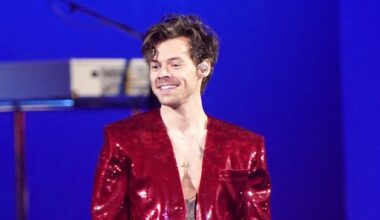 Harry Styles appears to run Berlin Marathon in under three hours