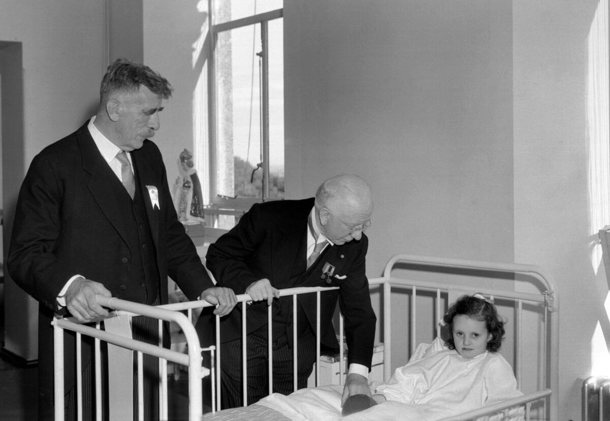 President Sean T. O'Kelly officially opens a 50-bed tuberculosis preventorium at St Raphael's, Montenotte in September 1948 Ref. 