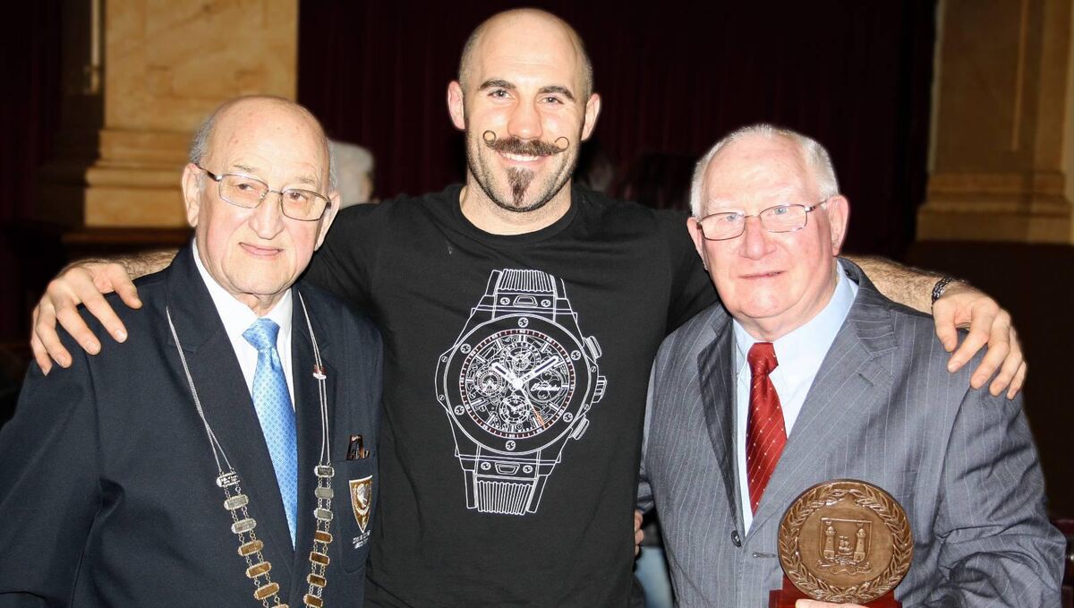 An historic photo of three of the most prominent O'Sullivans currently involved in boxing. Former International Tim, World Middleweight contender Gary and renowned Birmingham City BC Coach, Cork born Frank who was awarded an MBE for his services to boxing in the UK. Photo: Vancs O'Connell