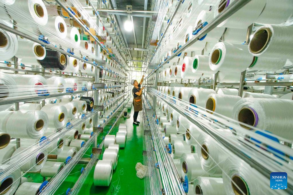 China's industrial profits back to growth in first eight months -Xinhua