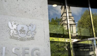 European stocks reverse trends as financials gain – The Irish Times