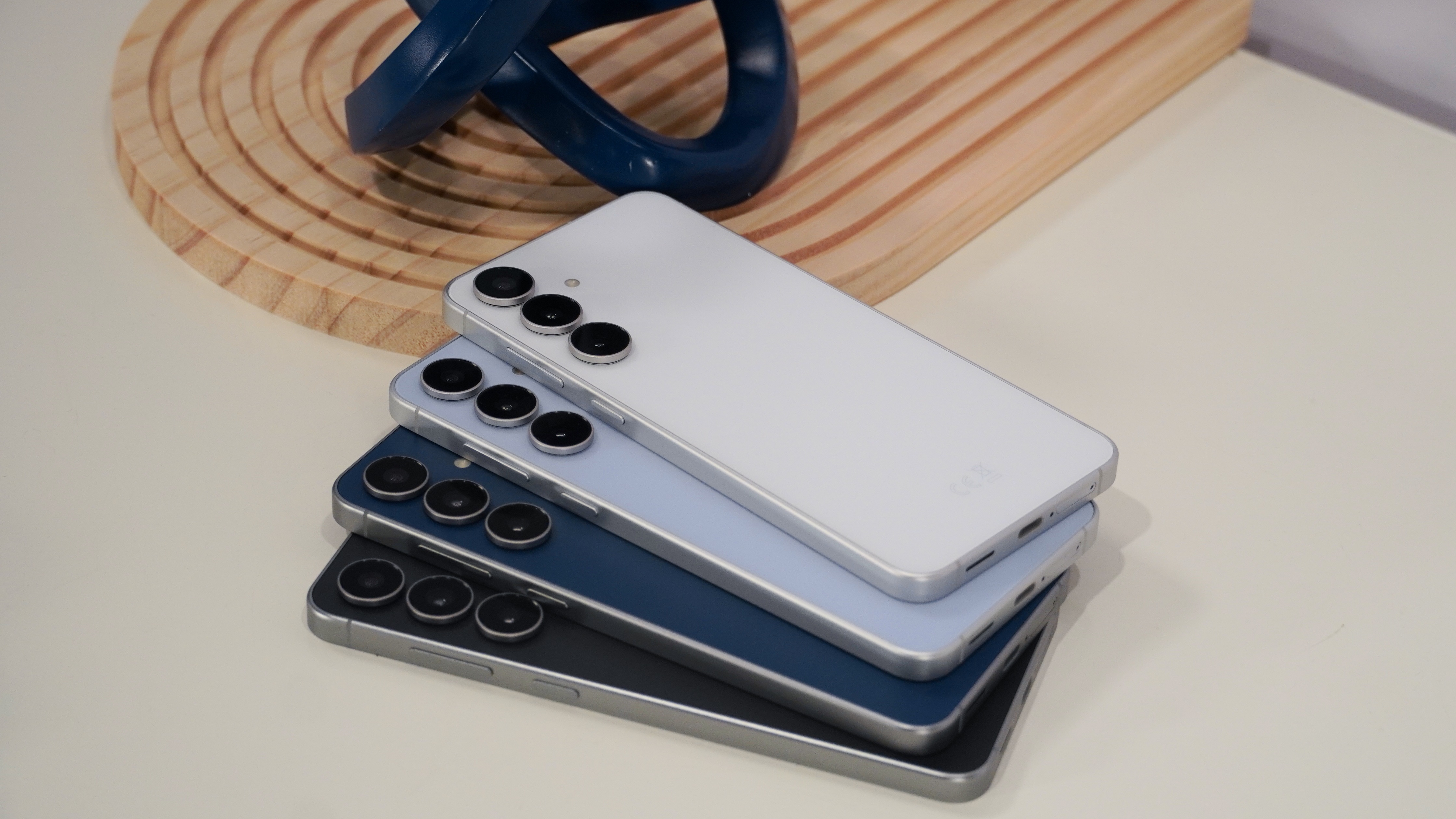 The Samsung Galaxy S25 FE in hands-on photos.