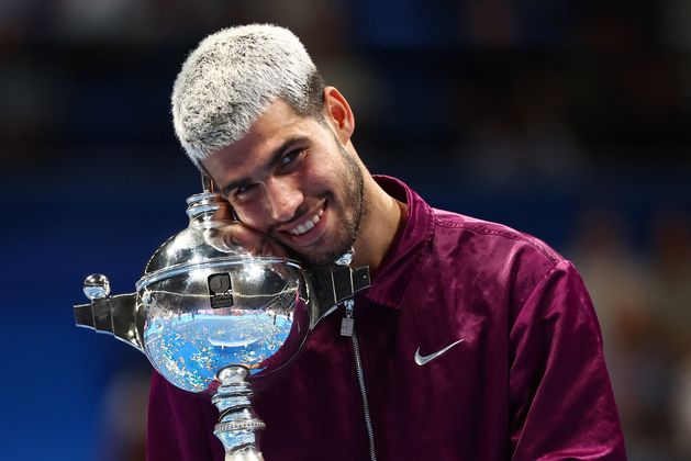 ‘You’ve never played tennis in your life’ – Irate Carlos Alcaraz hits out at Irish umpire before winning another title