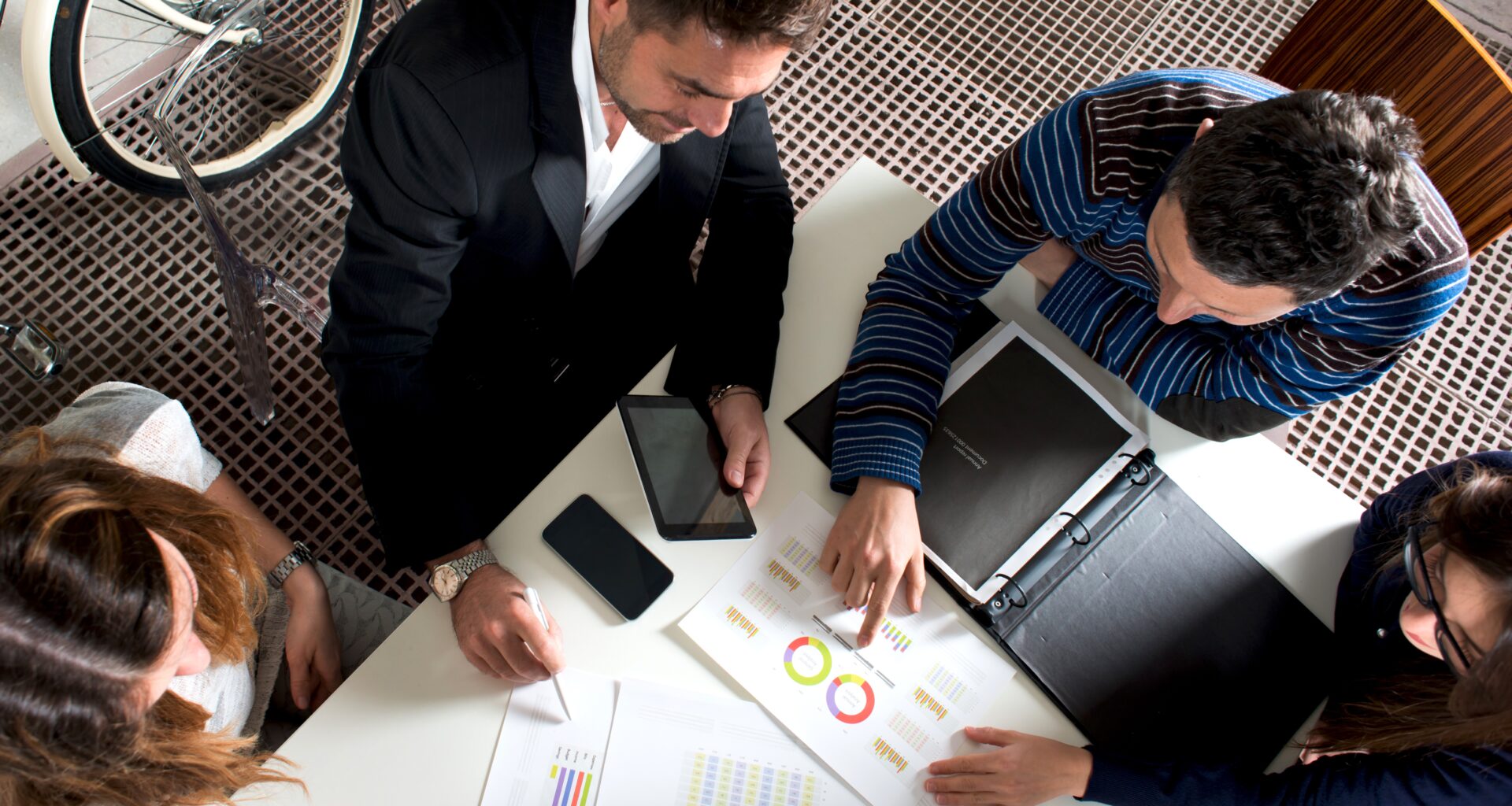 This scaled-up wealth manager looks unjustifiably cheap