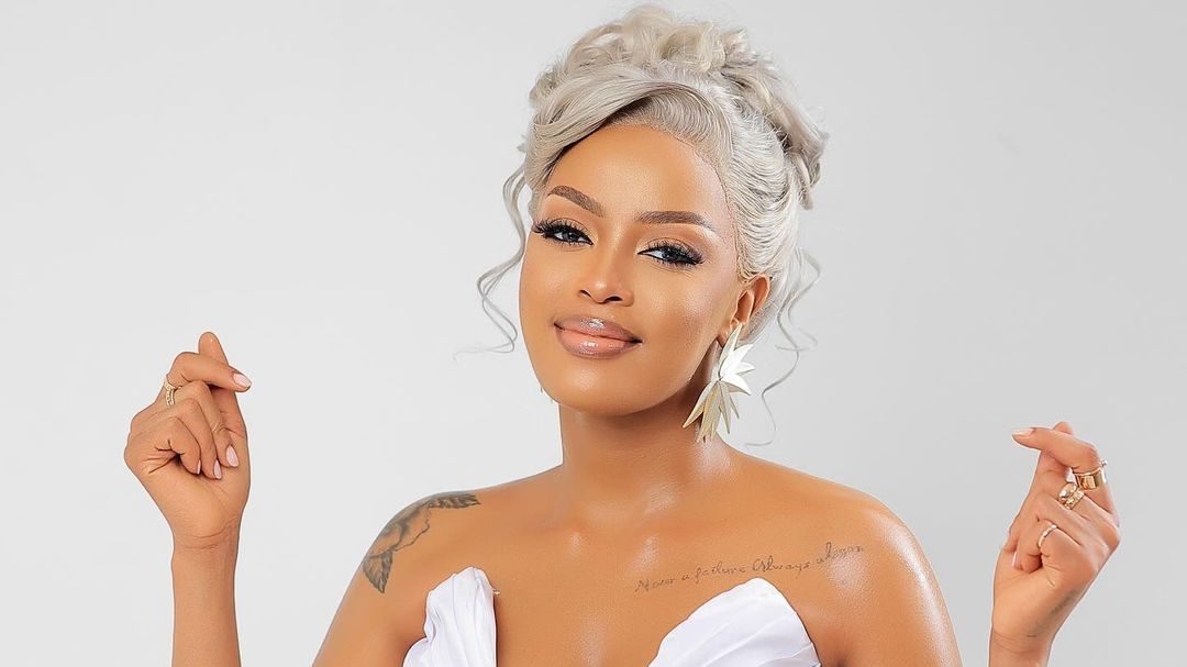 Nina Roz urges youth to use the internet responsibly