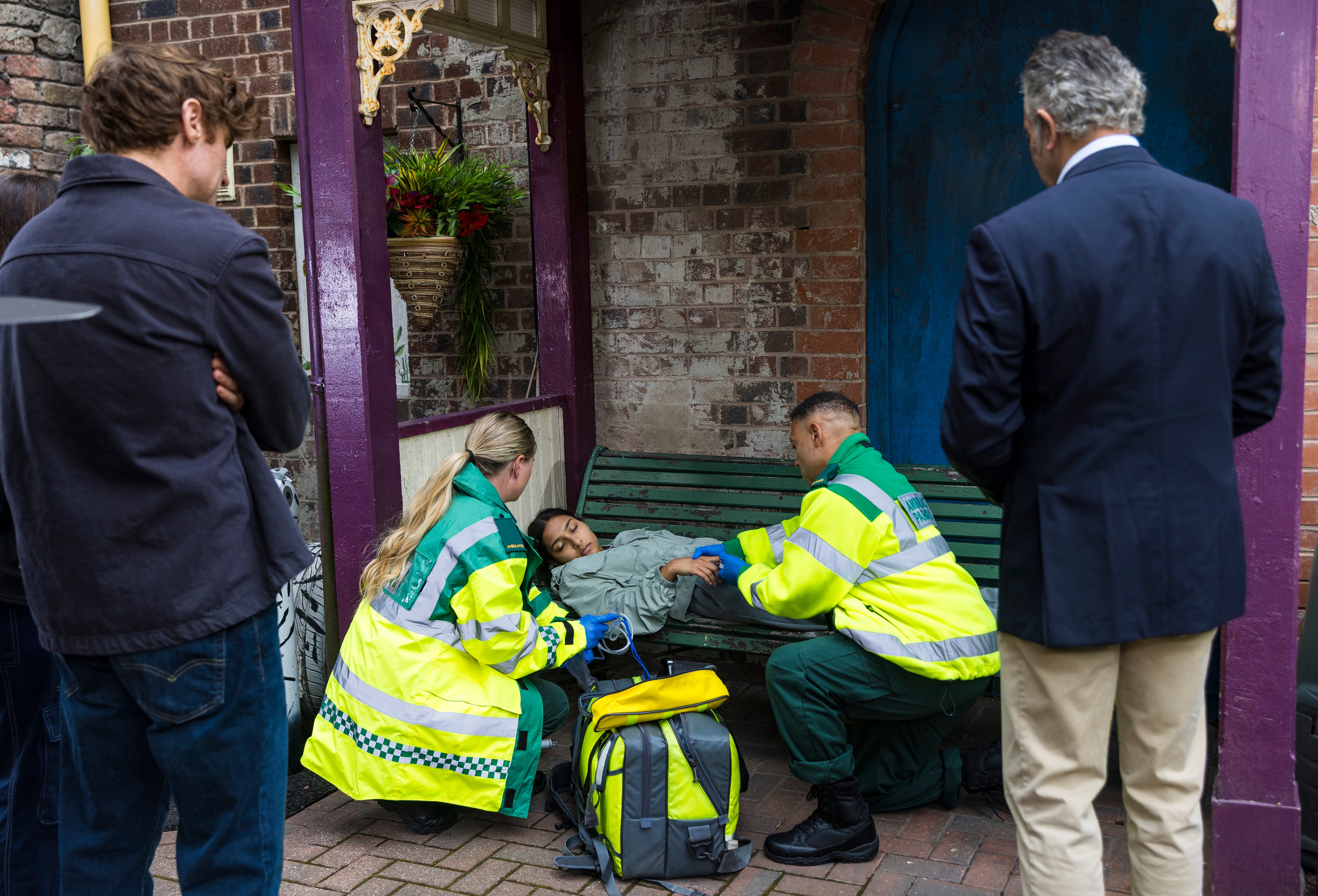 asha alahan, dev alahan, coronation street