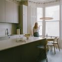 Catalog House / Pend Architects - Interior Photography, Kitchen, Wood, Lighting, Countertop, Chair