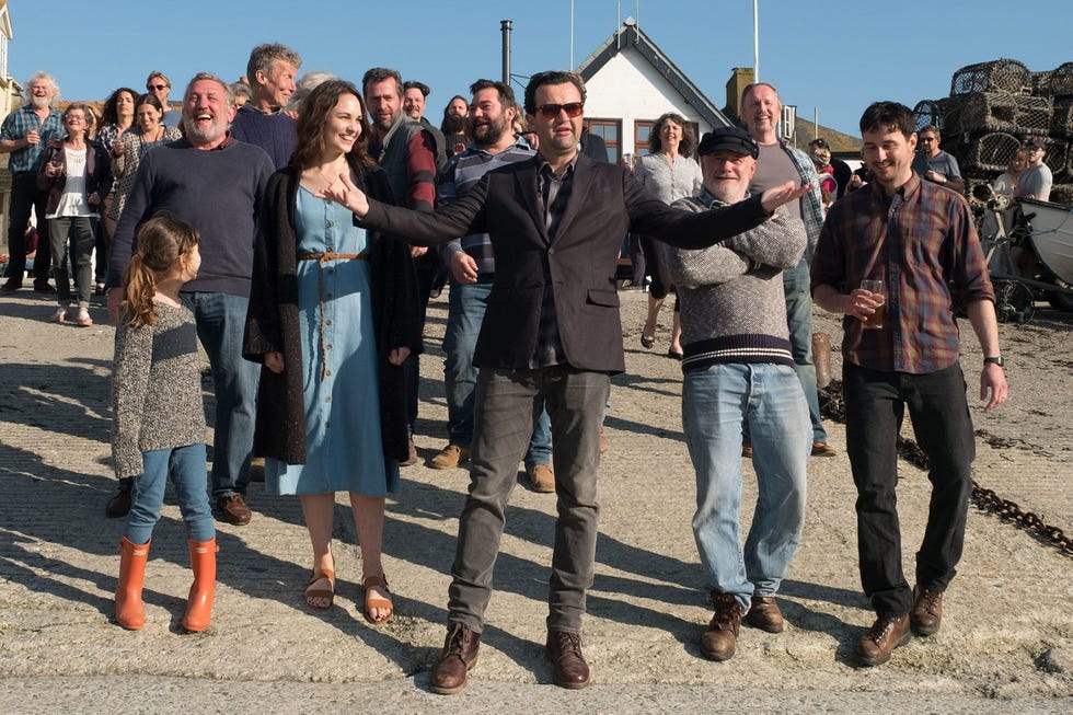 meadow nobrega as tamsyn, tuppence middleton as alwyn, daniel mays as danny, dave johns as leadville and sam swainsbury as rowan, fisherman's friends