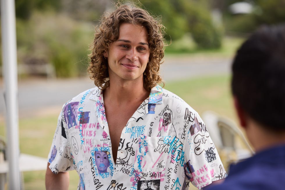 theo poulos in home and away