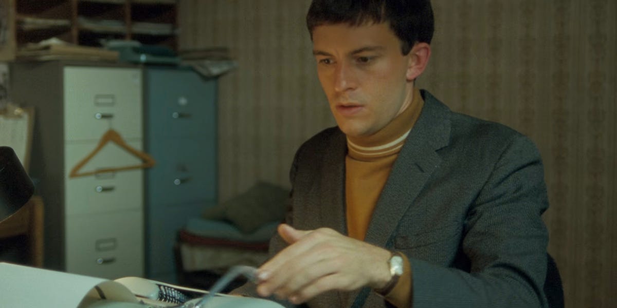 Jonathan Bailey's "engrossing" British drama is being removed from Netflix very soon