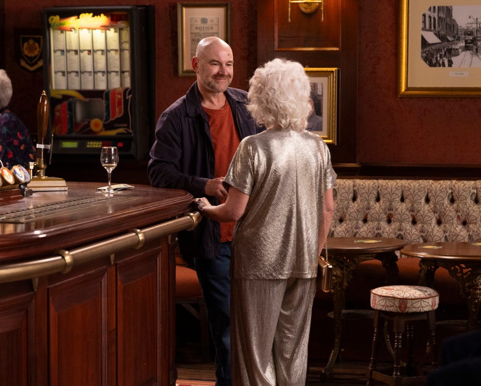 tim metcalfe, trisha, coronation street